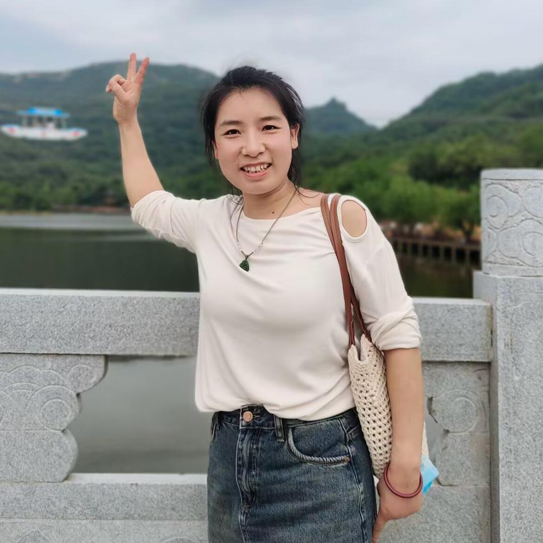 妞妞收长头发
