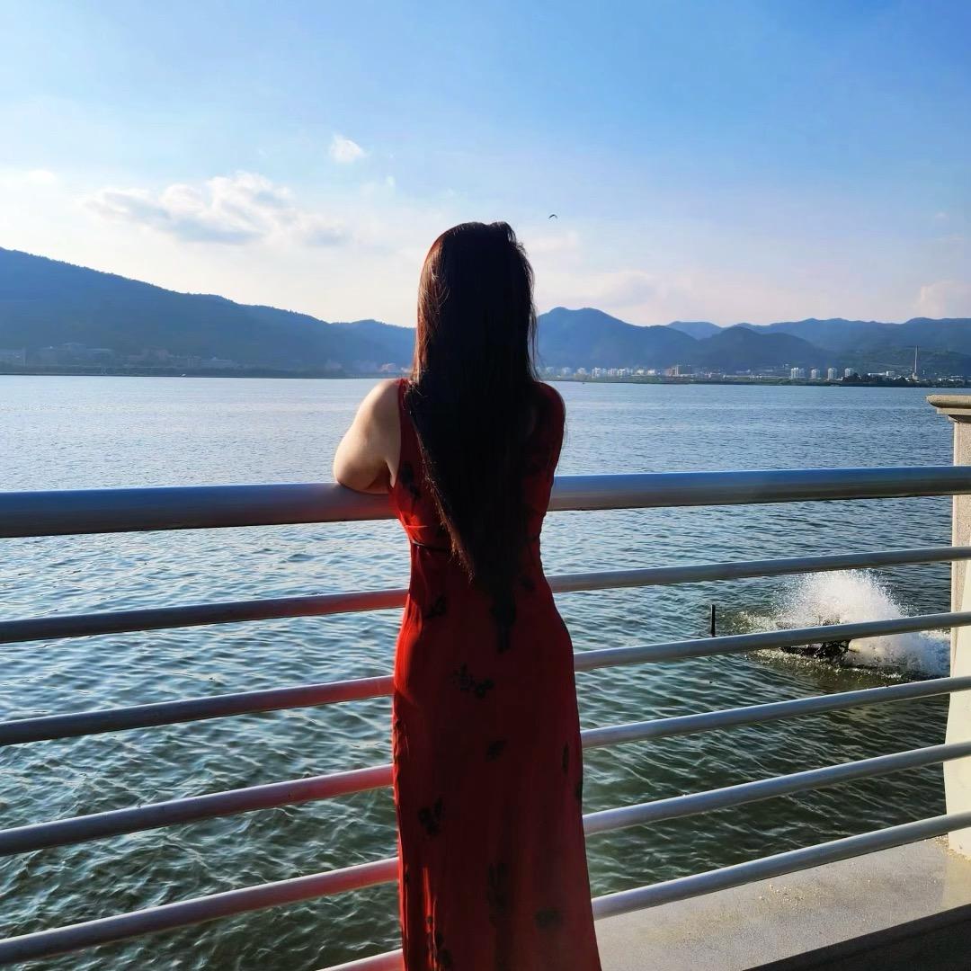 小郭总会等来月亮🌙