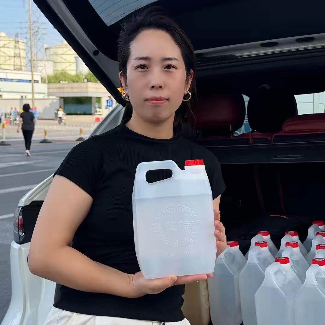 杏花村武姐（大白壶）