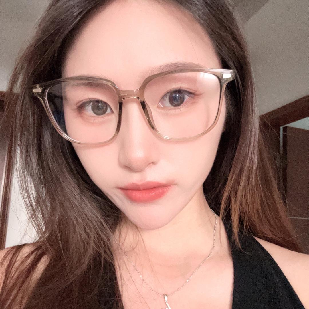 🧐HUIHUI
