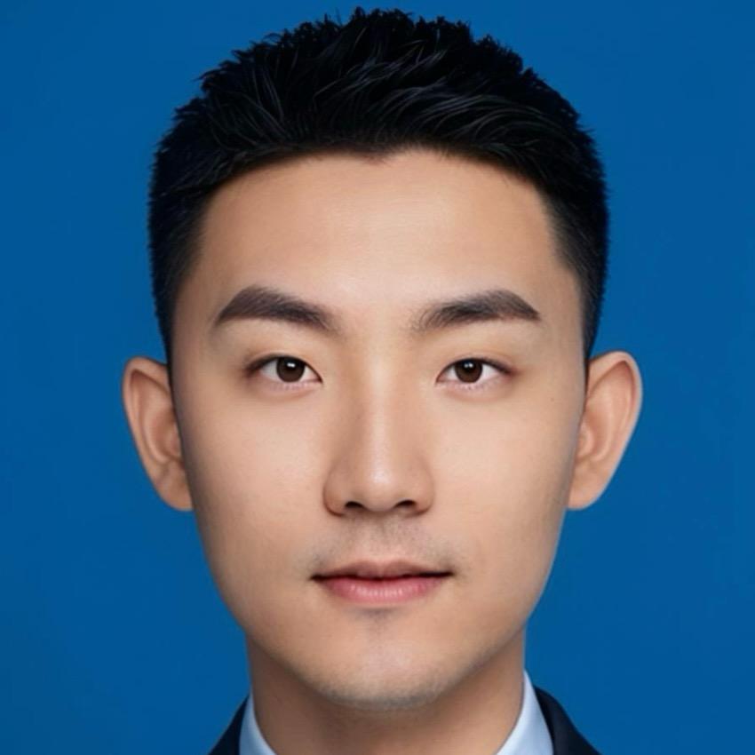 董抖音（留学中）