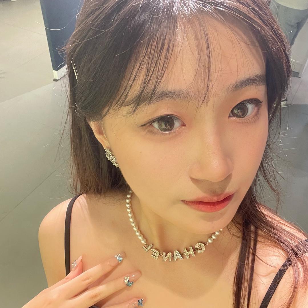 爱丽丝漫游人间