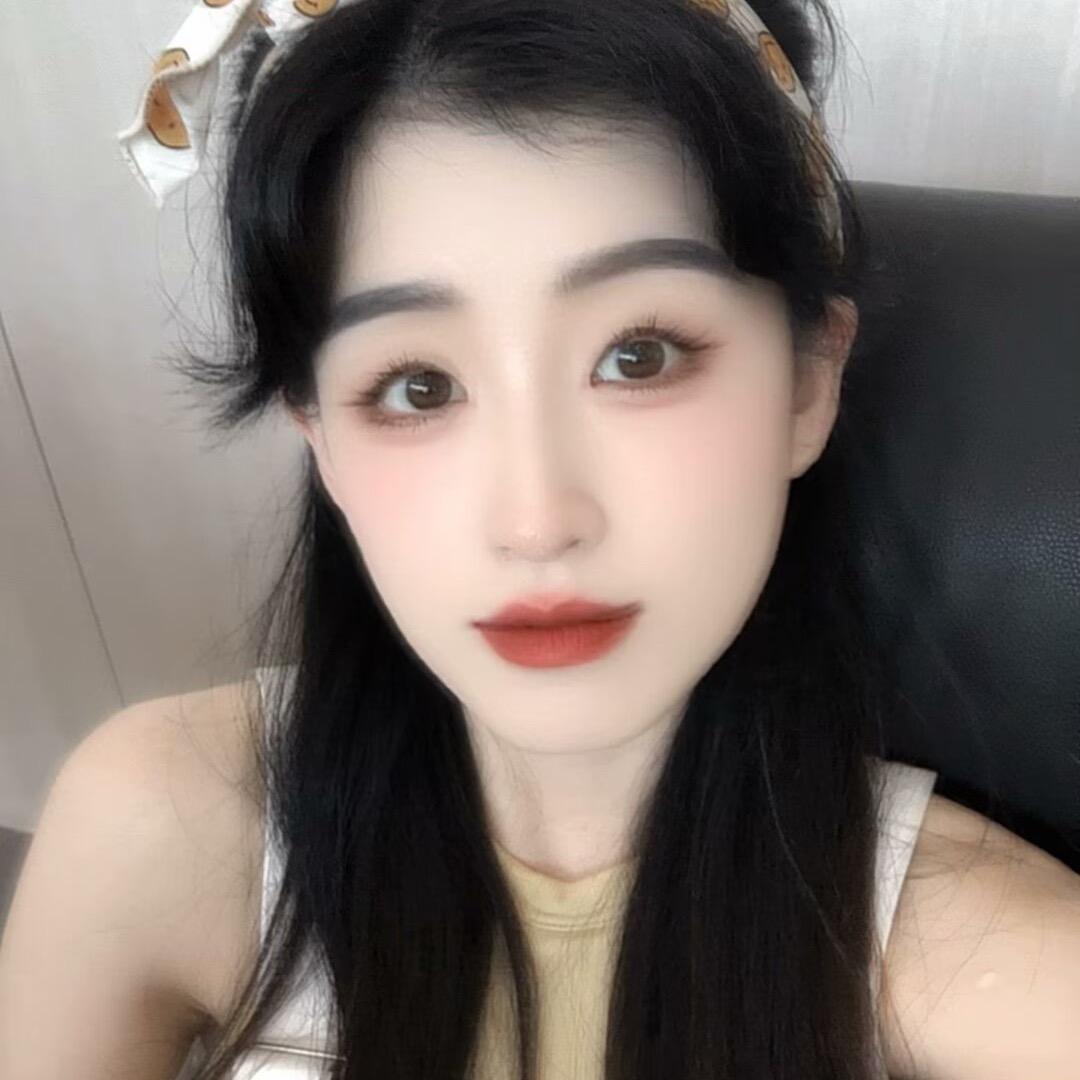 苗苗😊😊