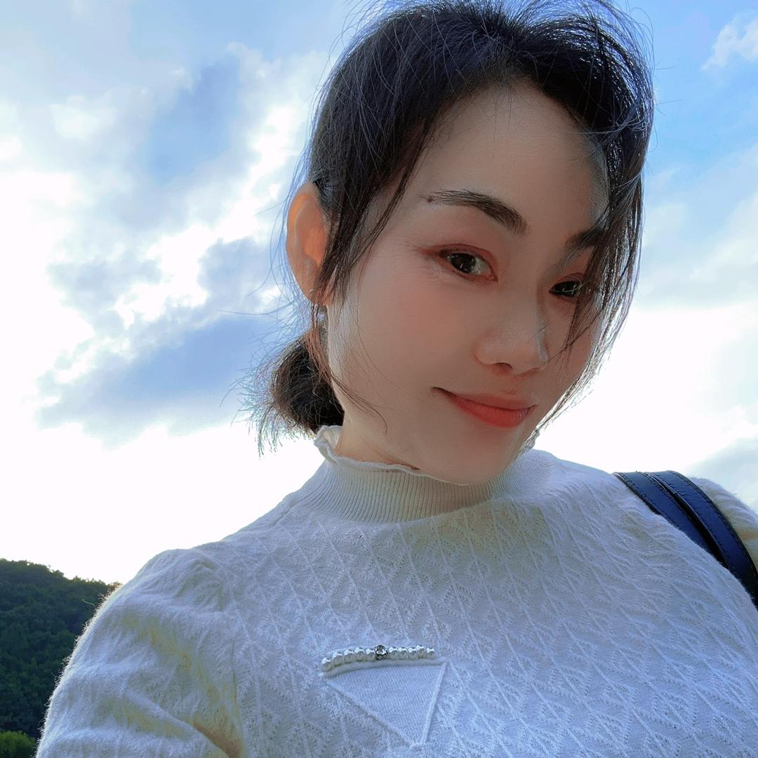 韦
