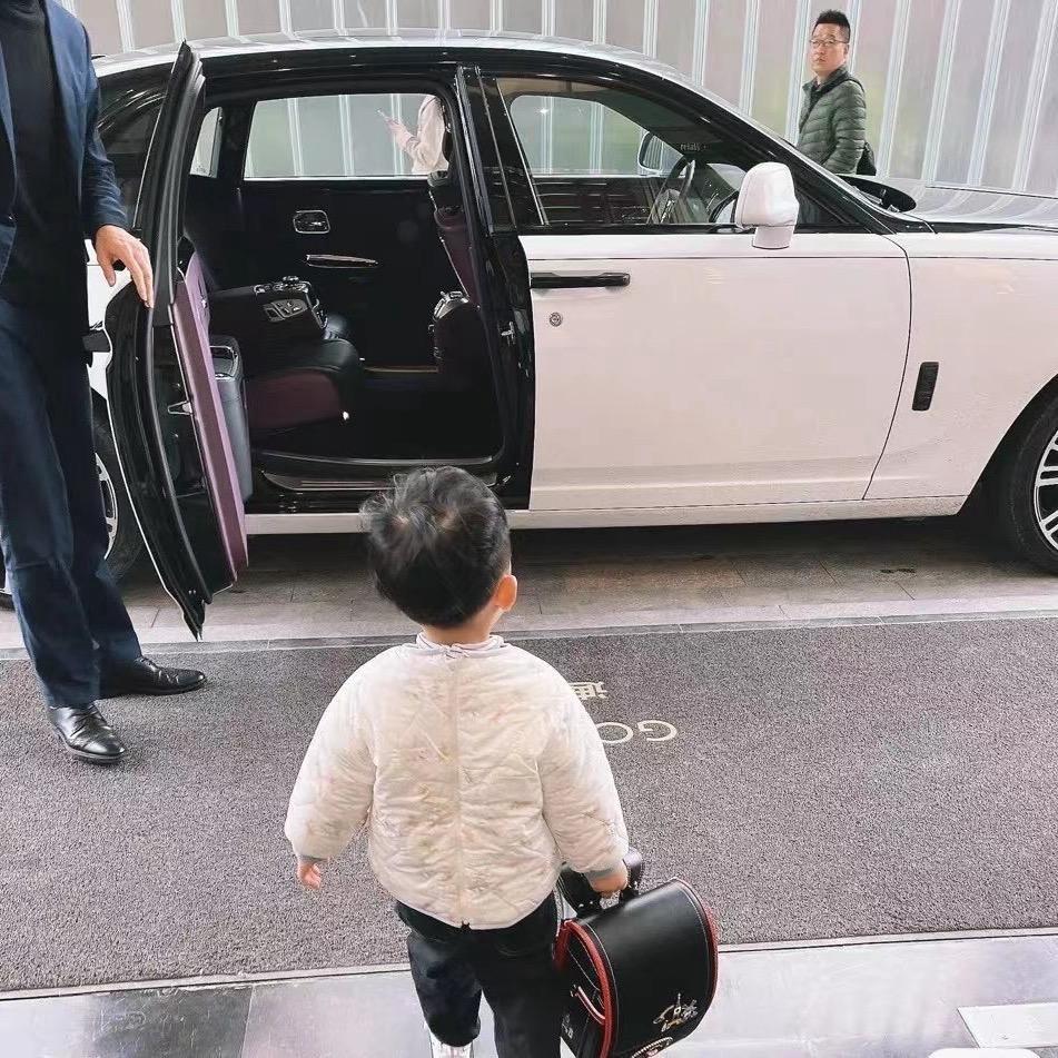 李骄傲