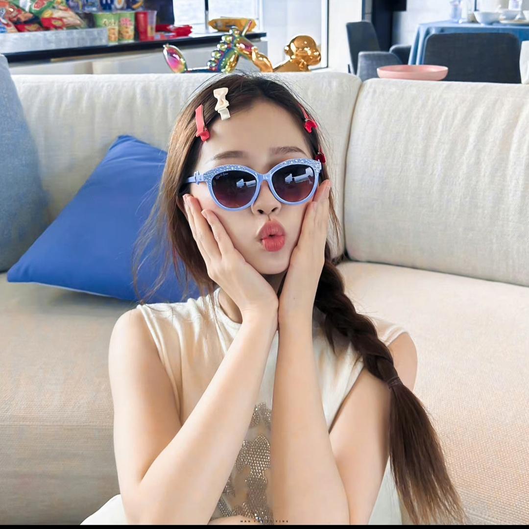 欣欣眼弯弯(见过bkpp！)
