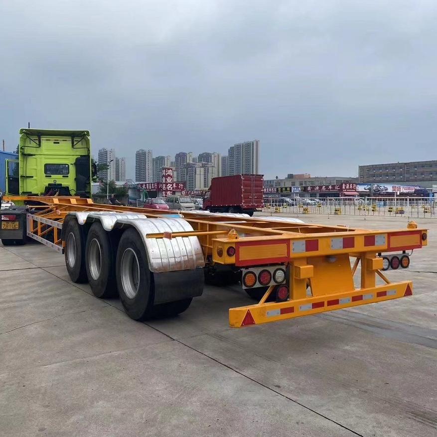 周振华-冷藏集装箱挂车厂