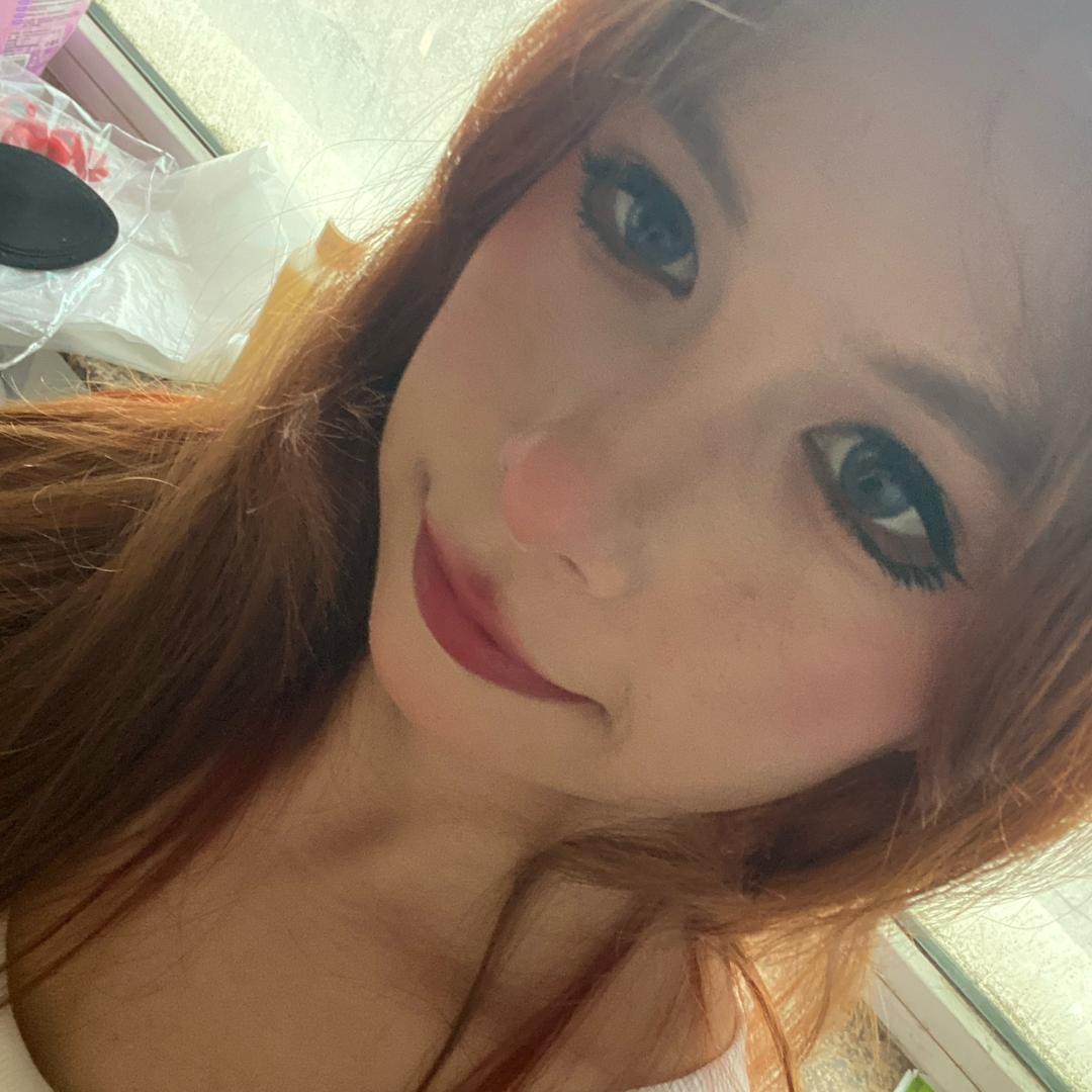 小小.