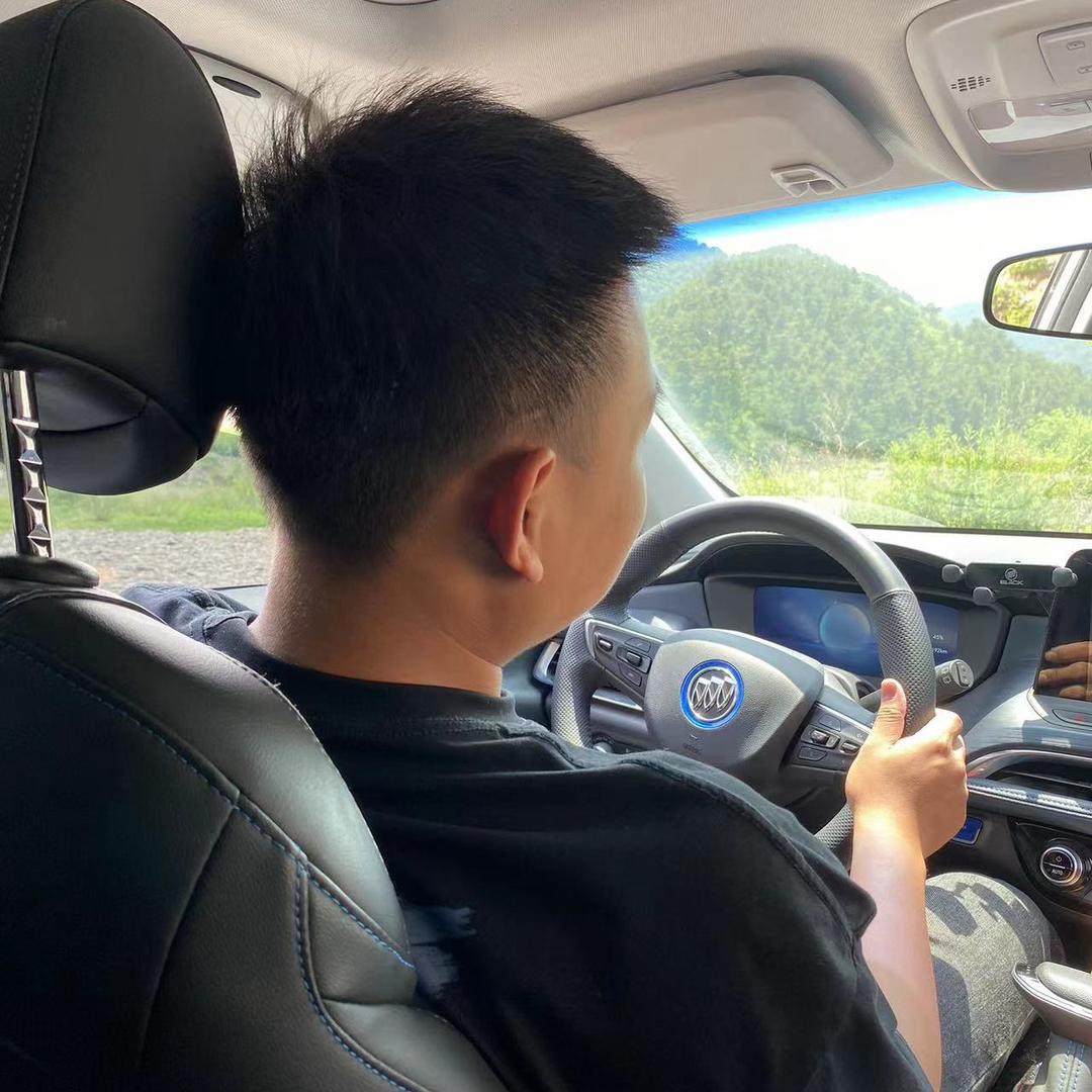 ￴ ￴ ￴￴ ￴ ￴ ￴