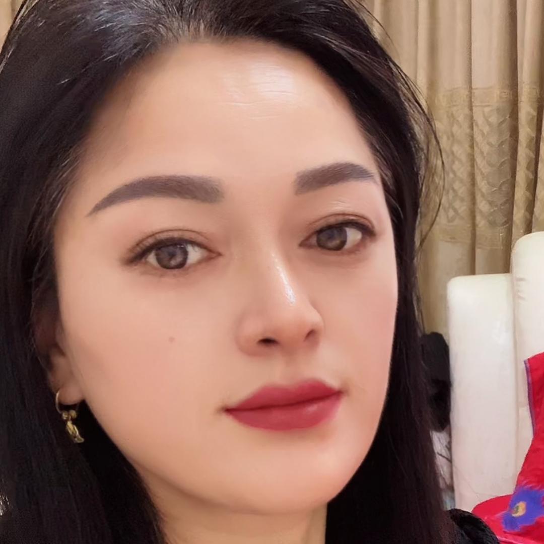 花姐幸福一家人