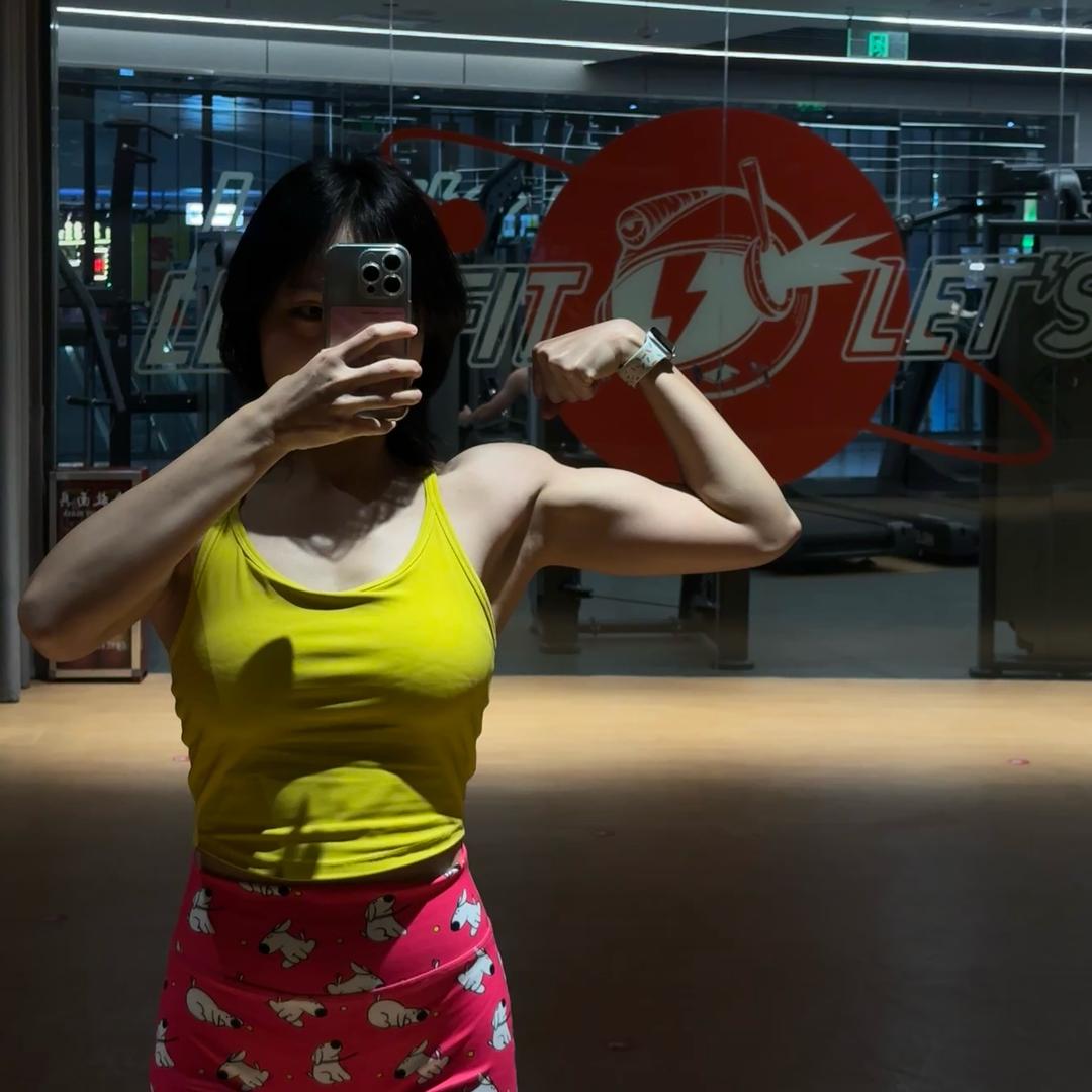 小张还没吃