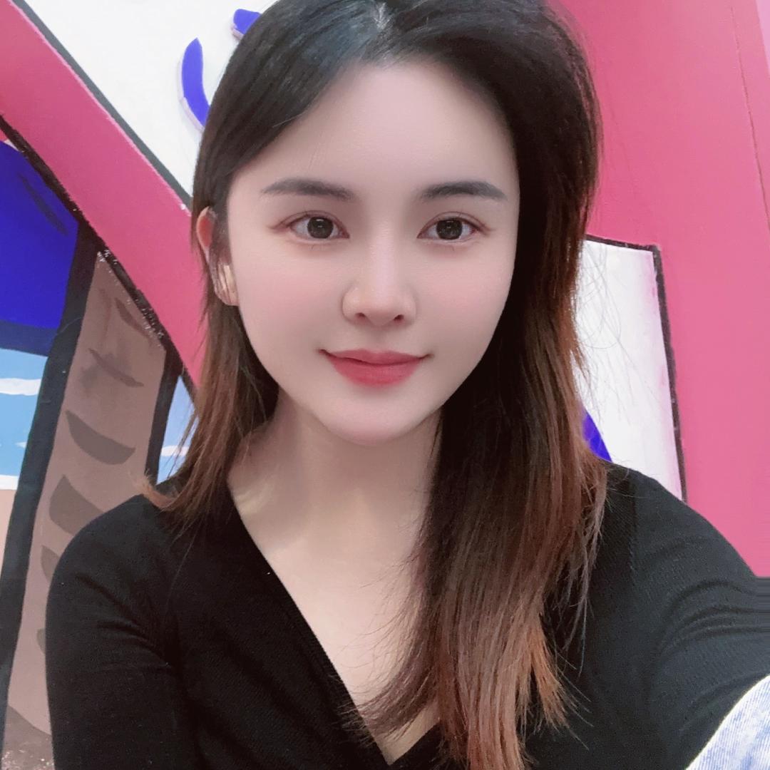 馨然在努力🍬头像