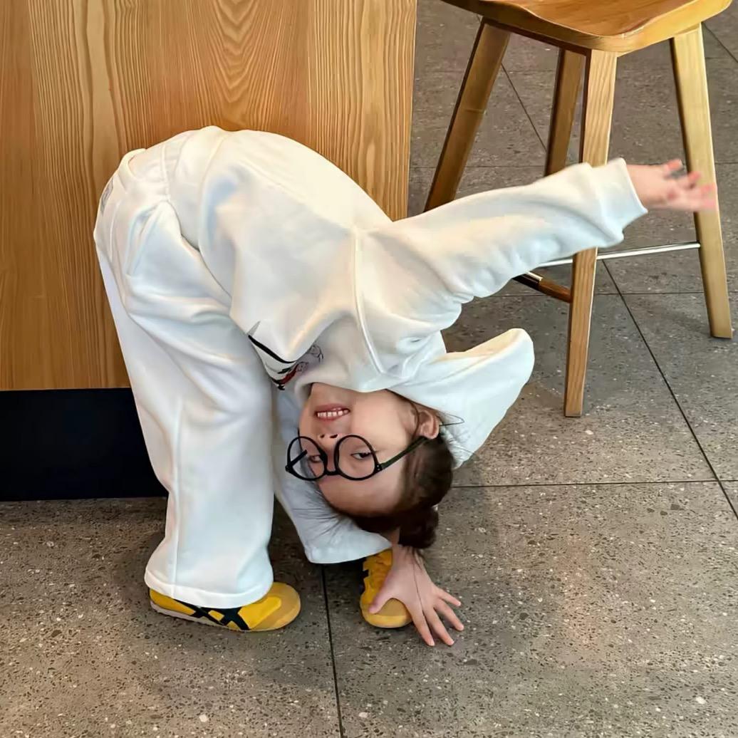 👁️