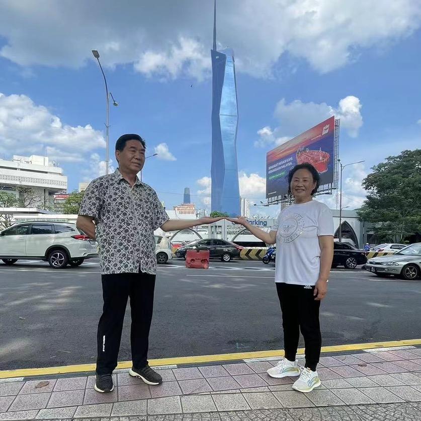 大帅爸和大帅妈