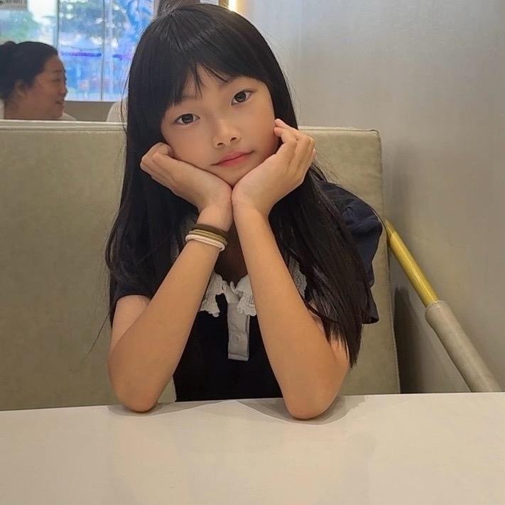 初依