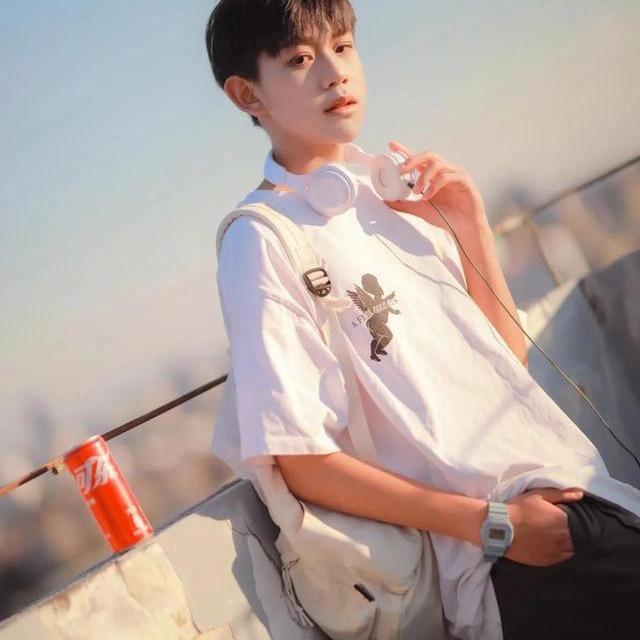 小T电竞俱乐部