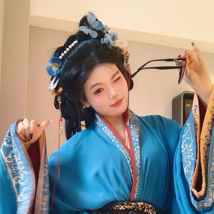 Yolo女装店