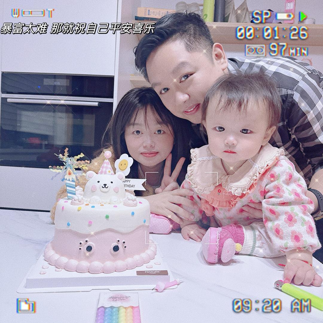哪壶不开提哪胡女士