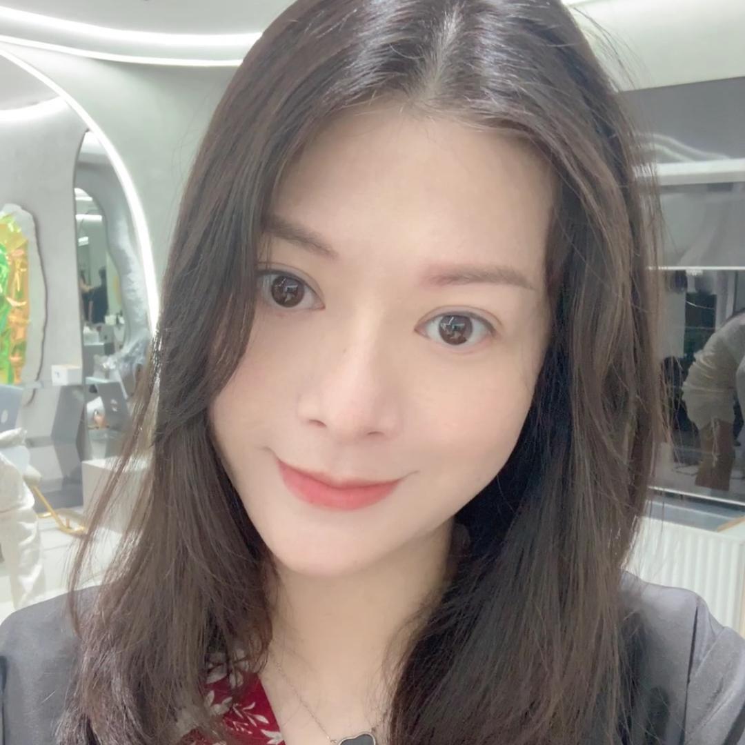 小凤爱逛吃