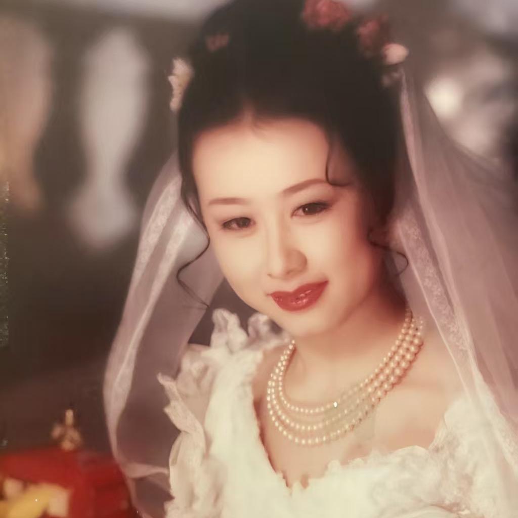 阿莲