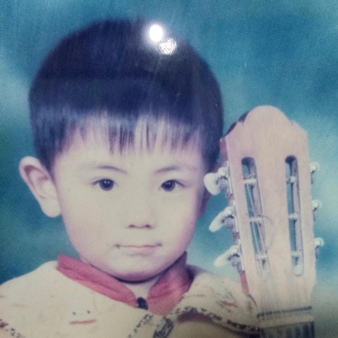 张黑黑ZHH