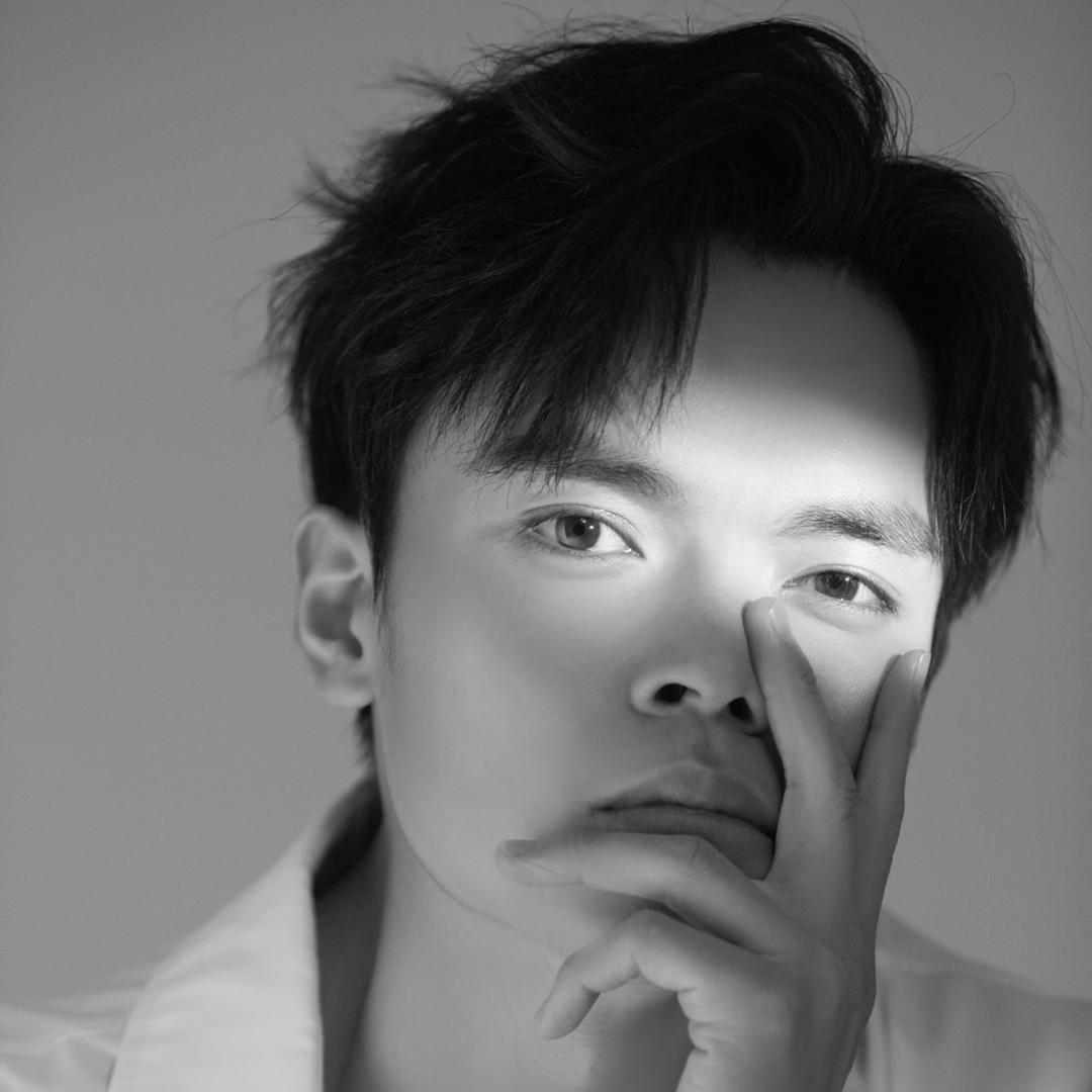 成都男发追溯型格 唐立