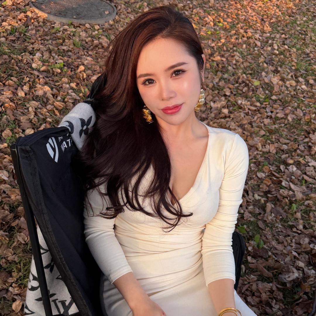 魅妍化妆美甲官方号