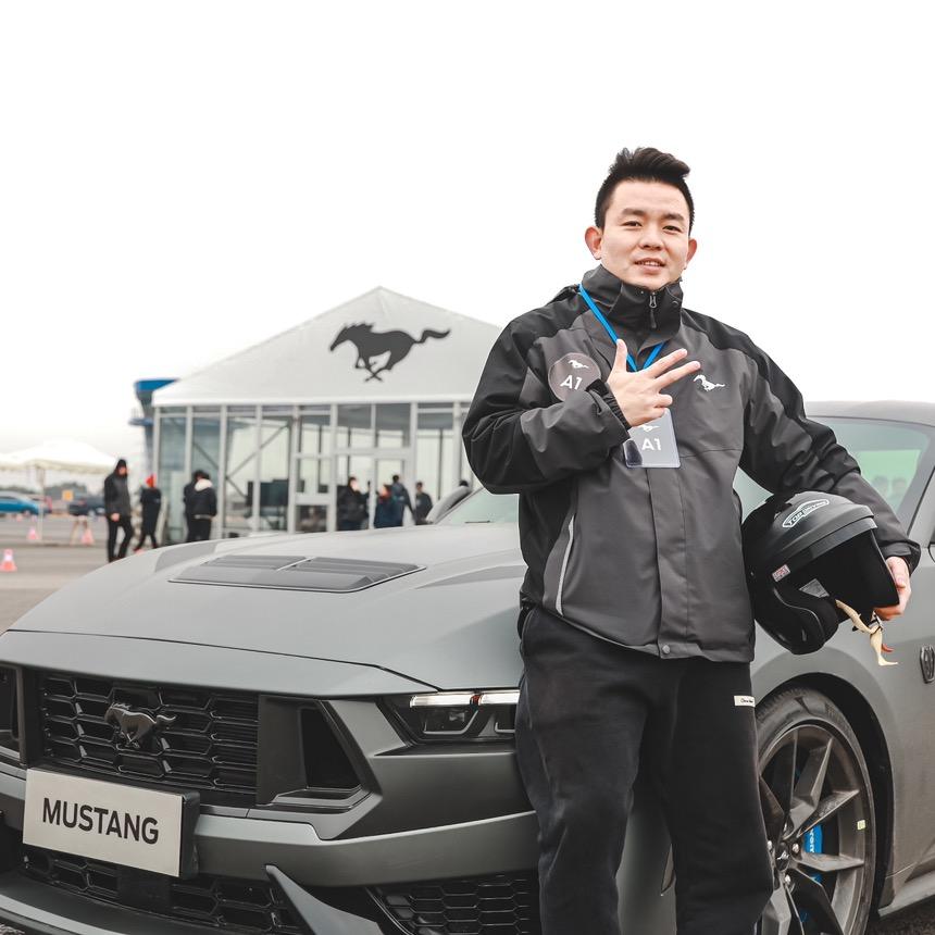浩克Mustang肌肉车俱乐部