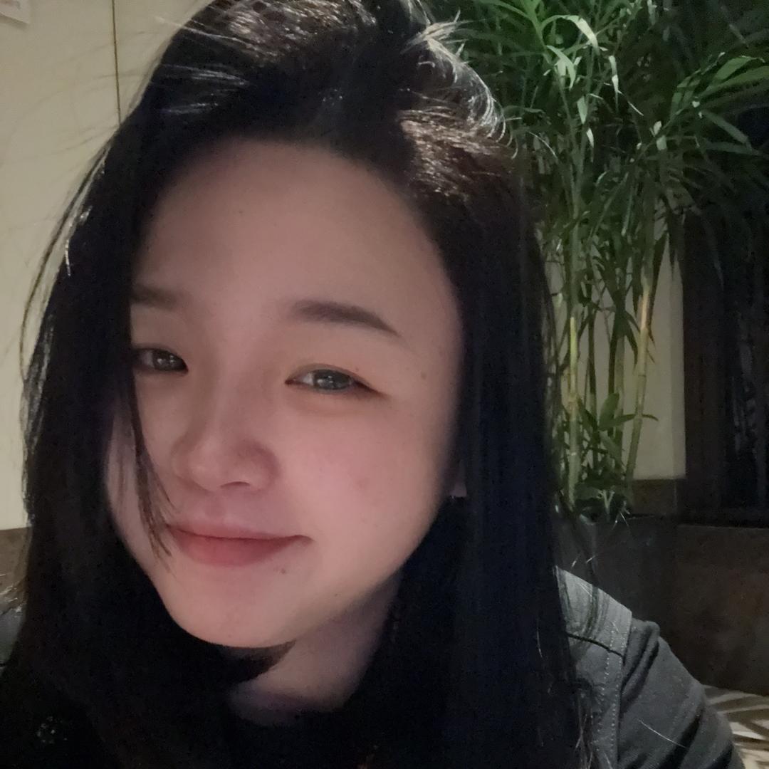 半只小月亮🌙-