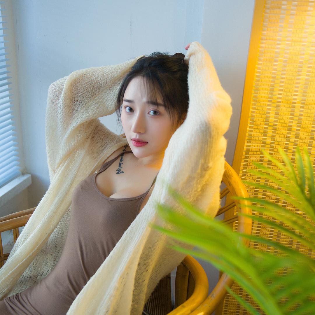 甜甜甜初明媚笑着💕