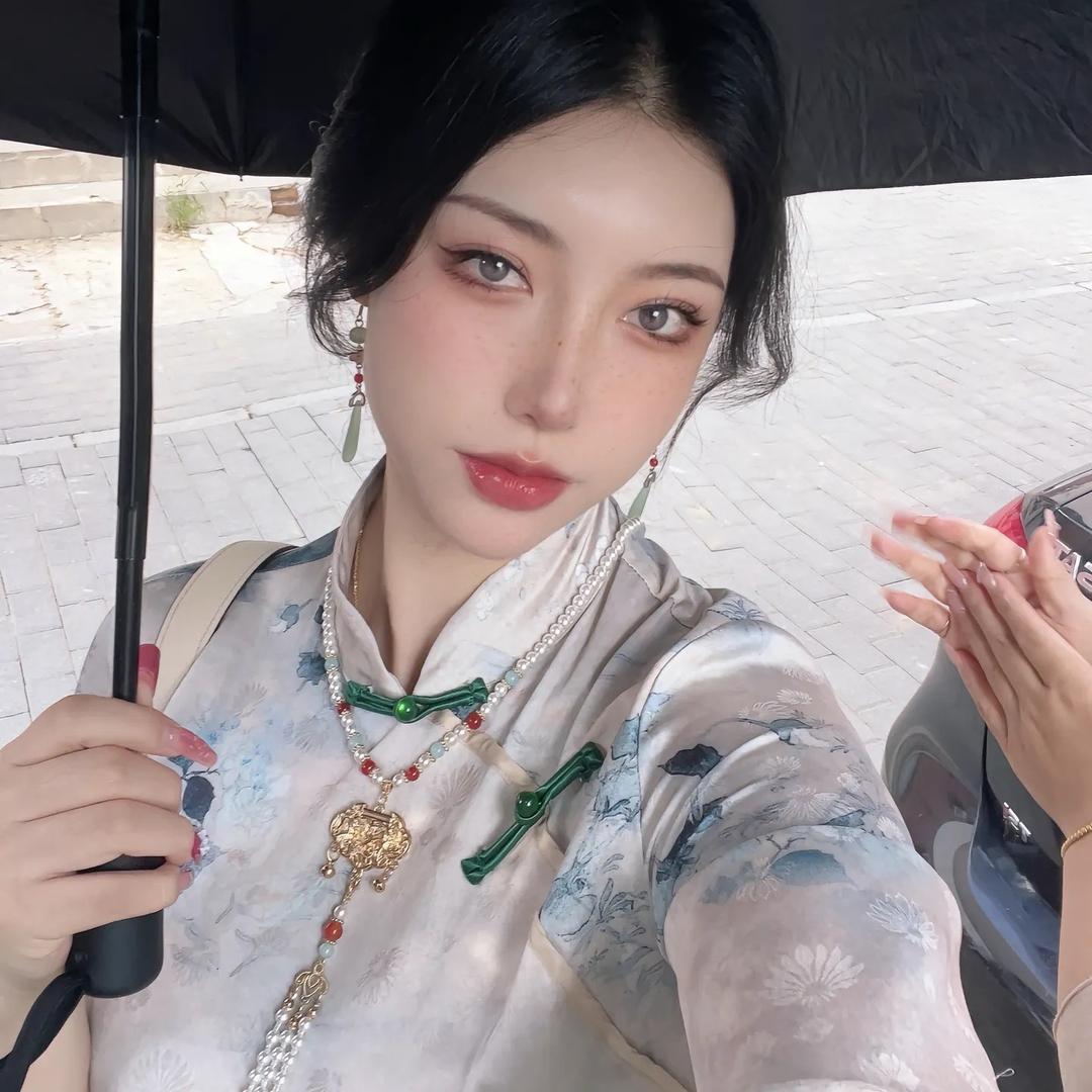 墨染青衣