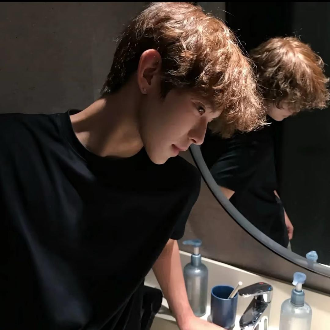 再听一会周杰伦