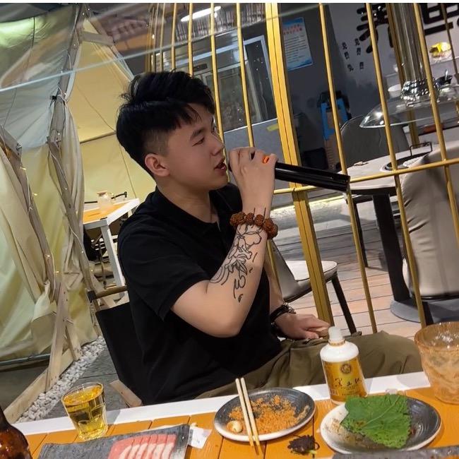 徐健