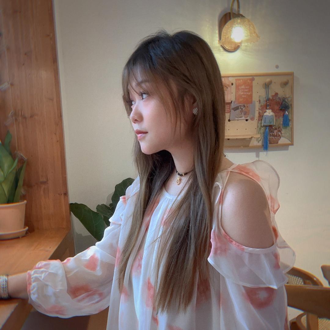 A   i          จุ๊บ