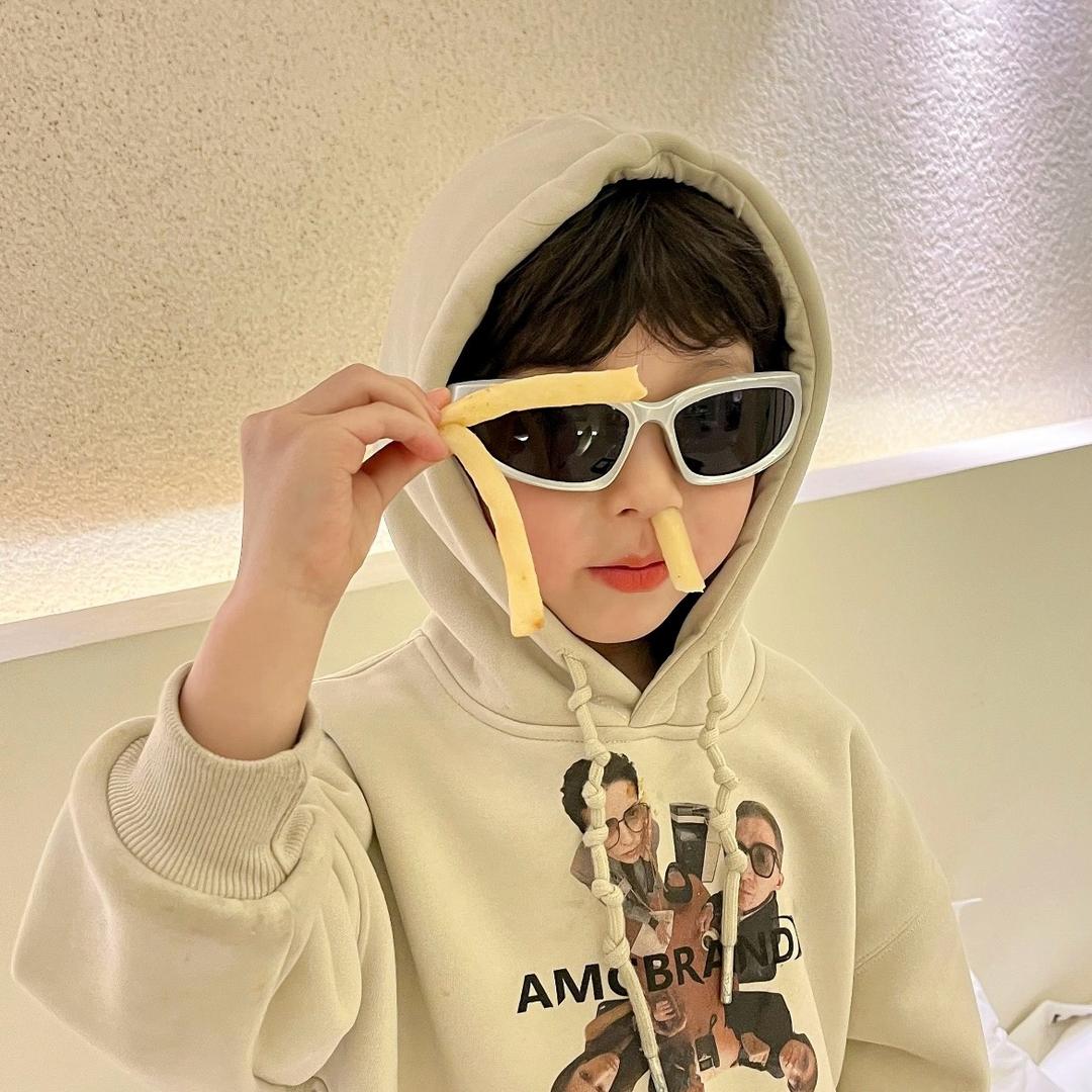 小陈日记（摆摊版）