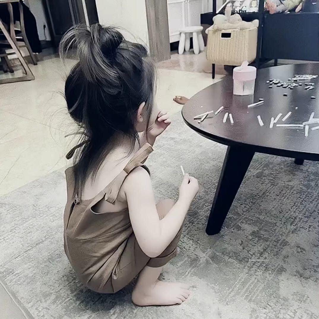 拍照只会比耶ಣ