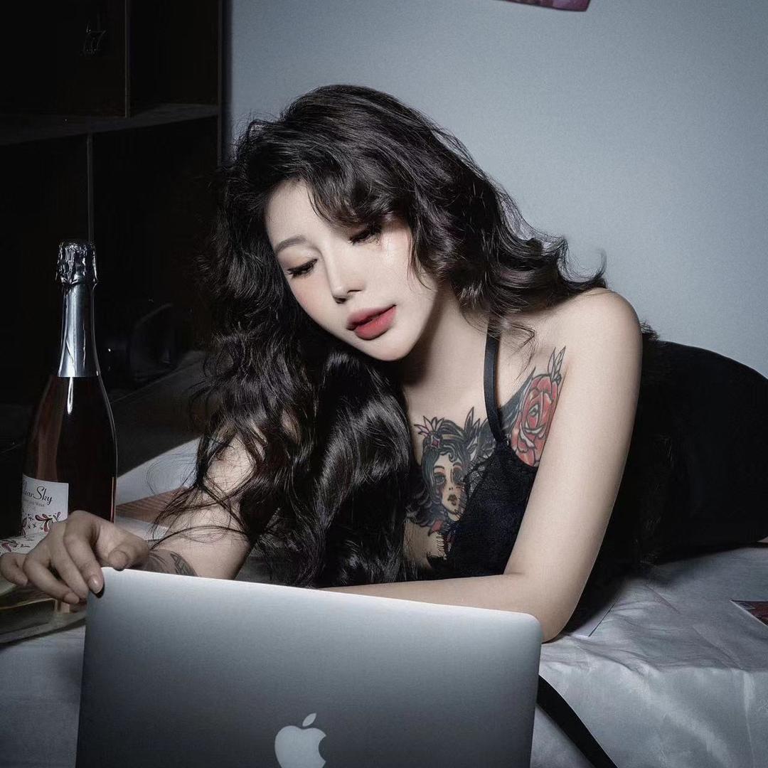 桃泽香里奈