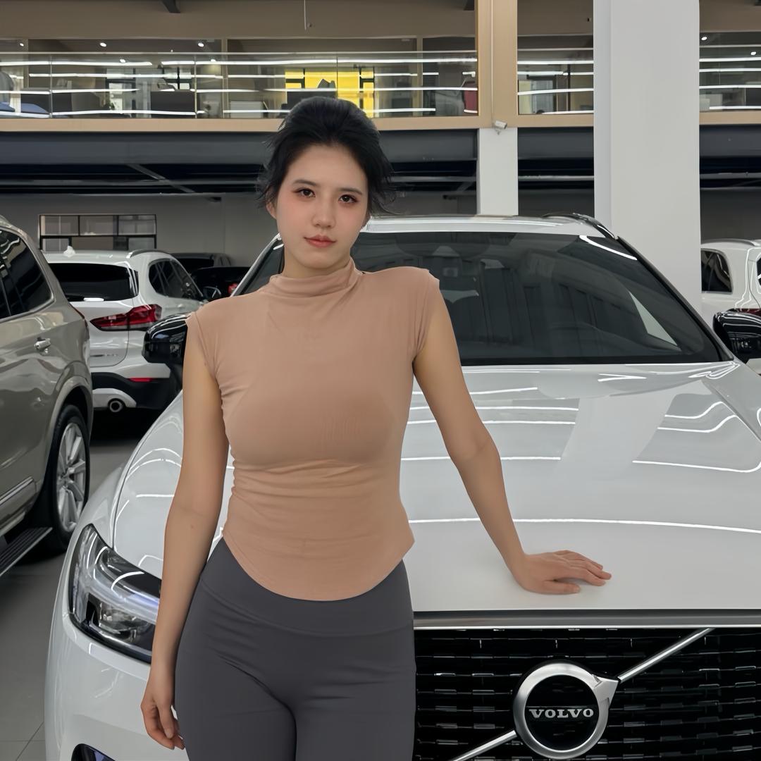 峰达名车-老板娘
