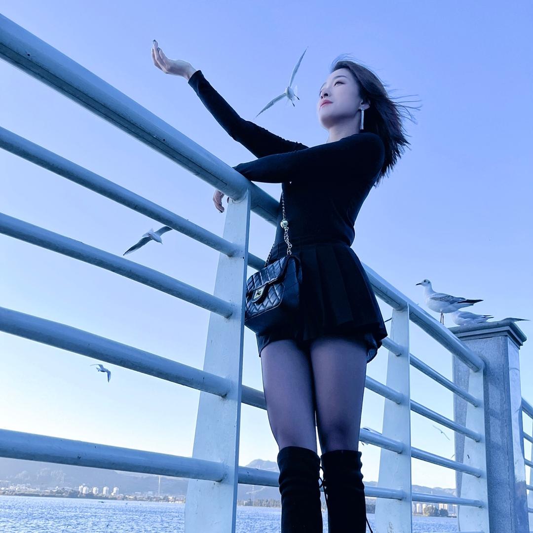 娜晓妞☁️
