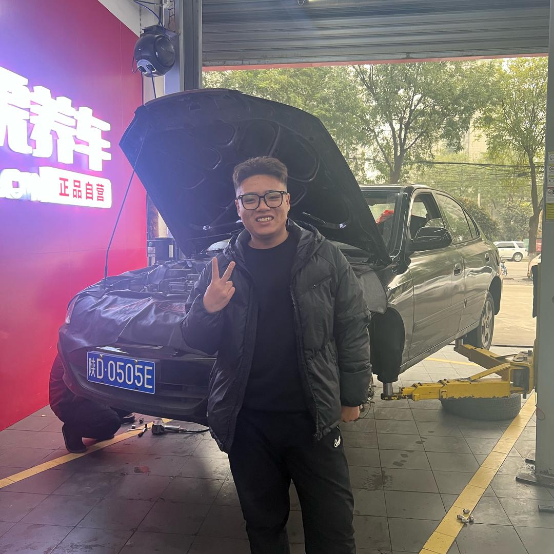 00后小伙的车库