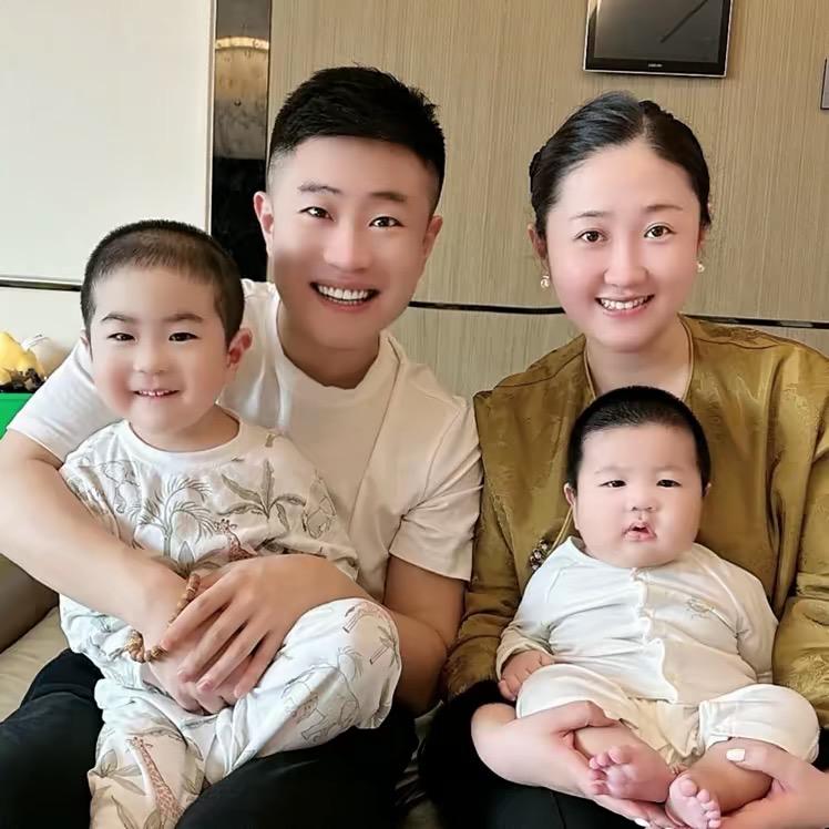 亮楠幸福一家人