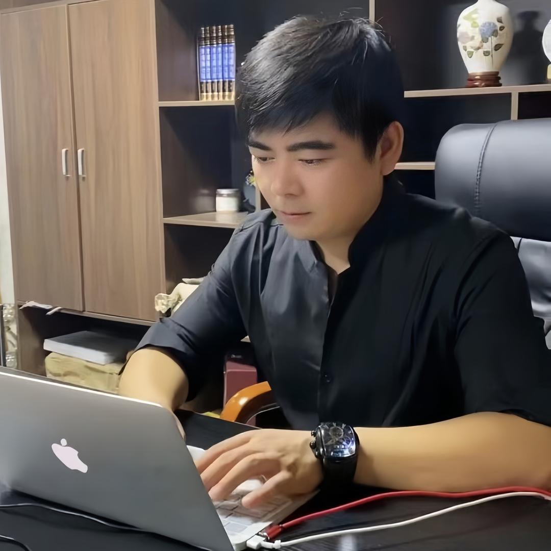 李雷努力前行