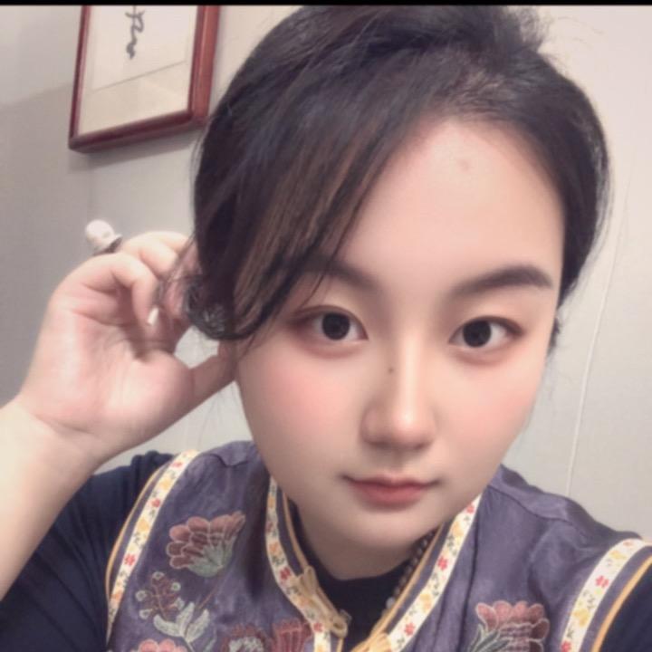 月亮上的大白兔🐰