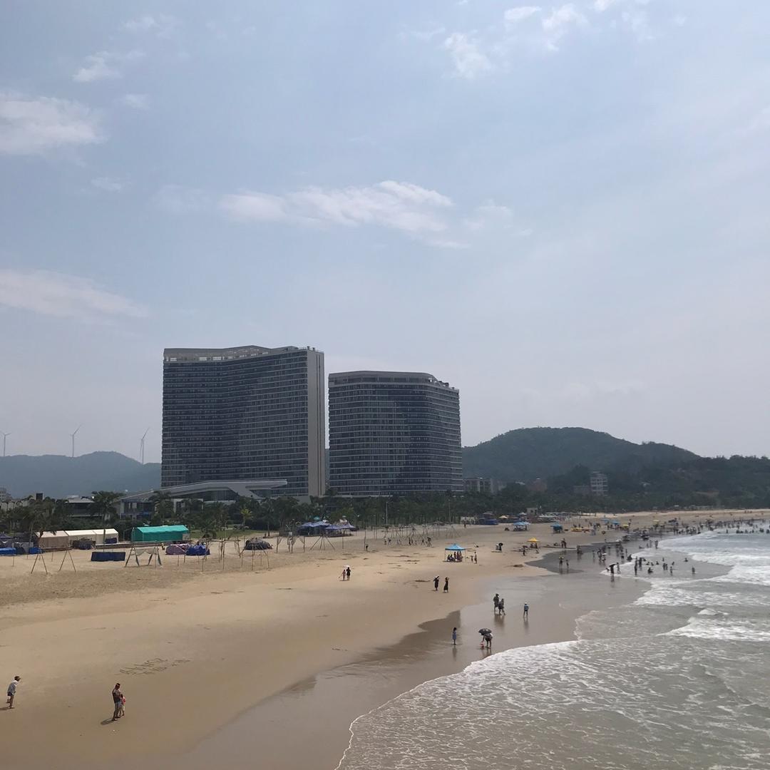 晴朗.