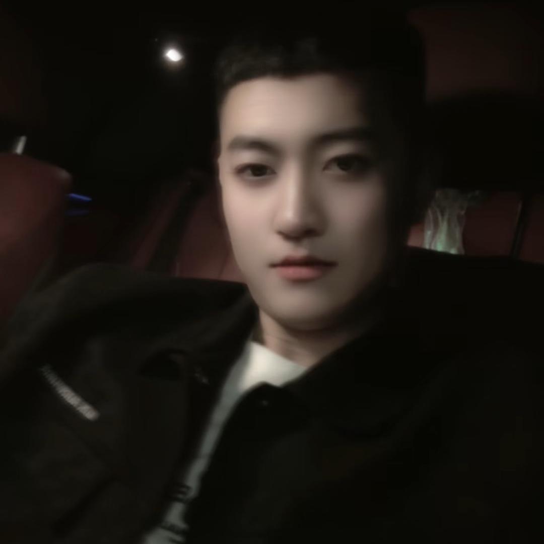 王.