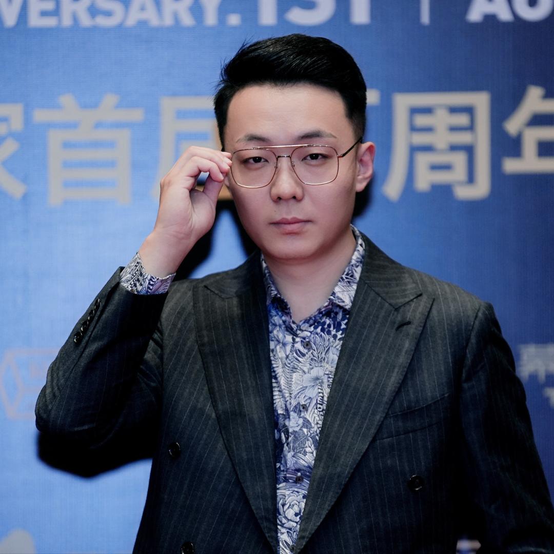 三九（起立社群创始人