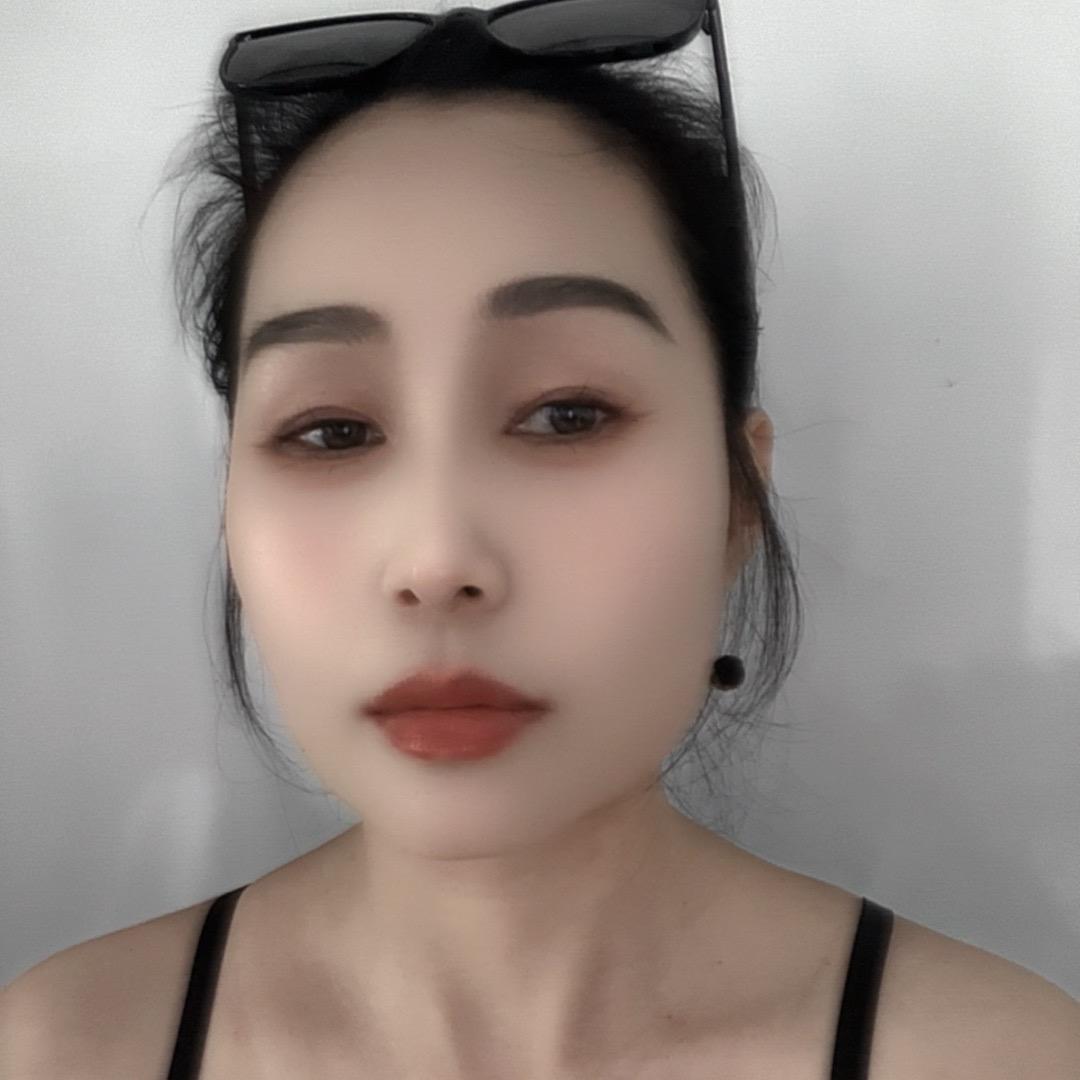 经典轻奢女装集合店—惠山区万荟城