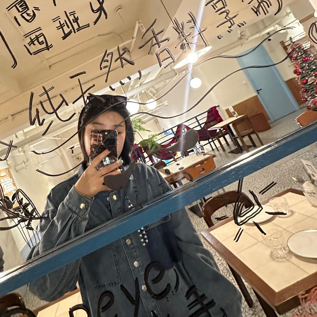 不吃日料的小姐姐💎