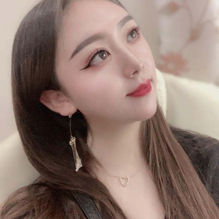 白格子👠.。o