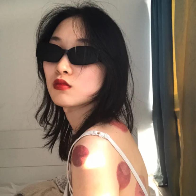 红的朋友圈